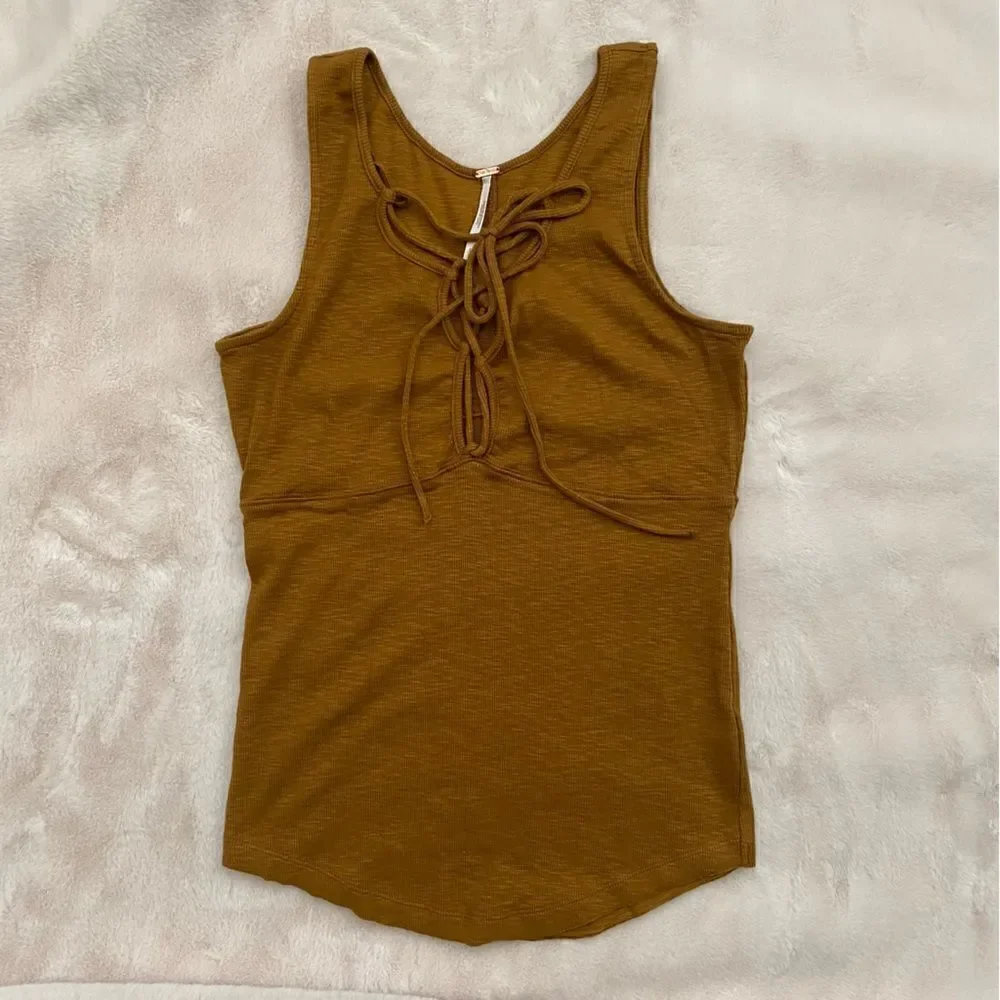 Free People Brown Criss Cross Tie Tank Top. Size Small. Excellent Condition!